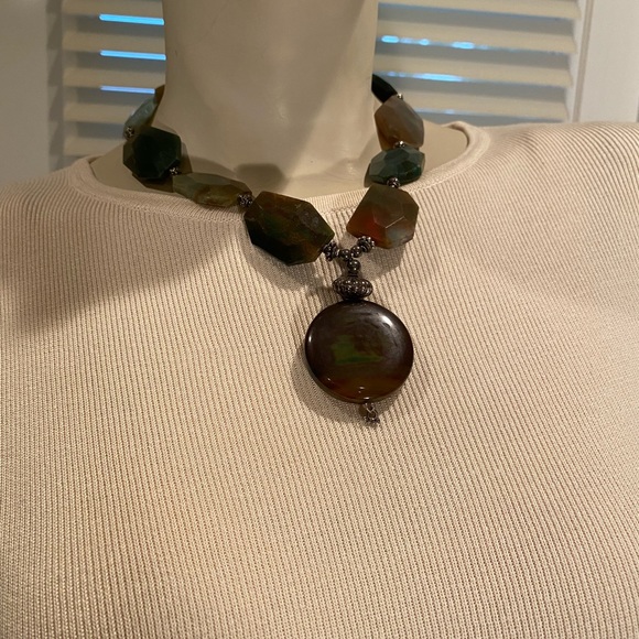 Stone Necklace With Stone Drop - Picture 7 of 12